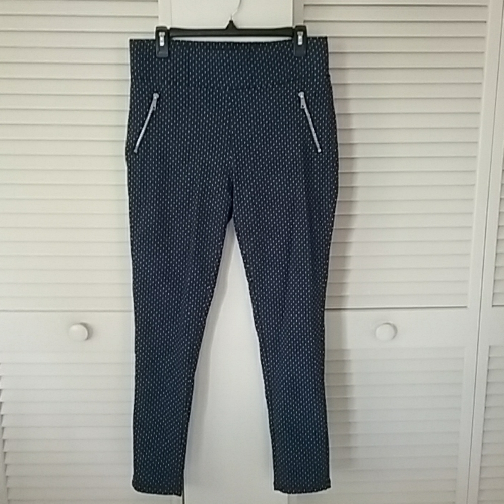 🌾Navy & White polka dot stretch pants NWOT